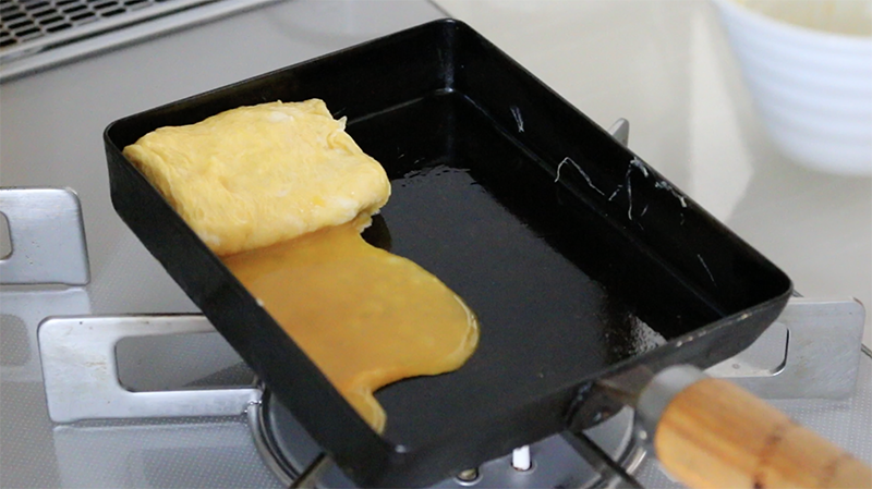 たまご 一個で作る卵焼きの作り方 フライパンでの作り方も紹介 にぎりっ娘 の公式サイト