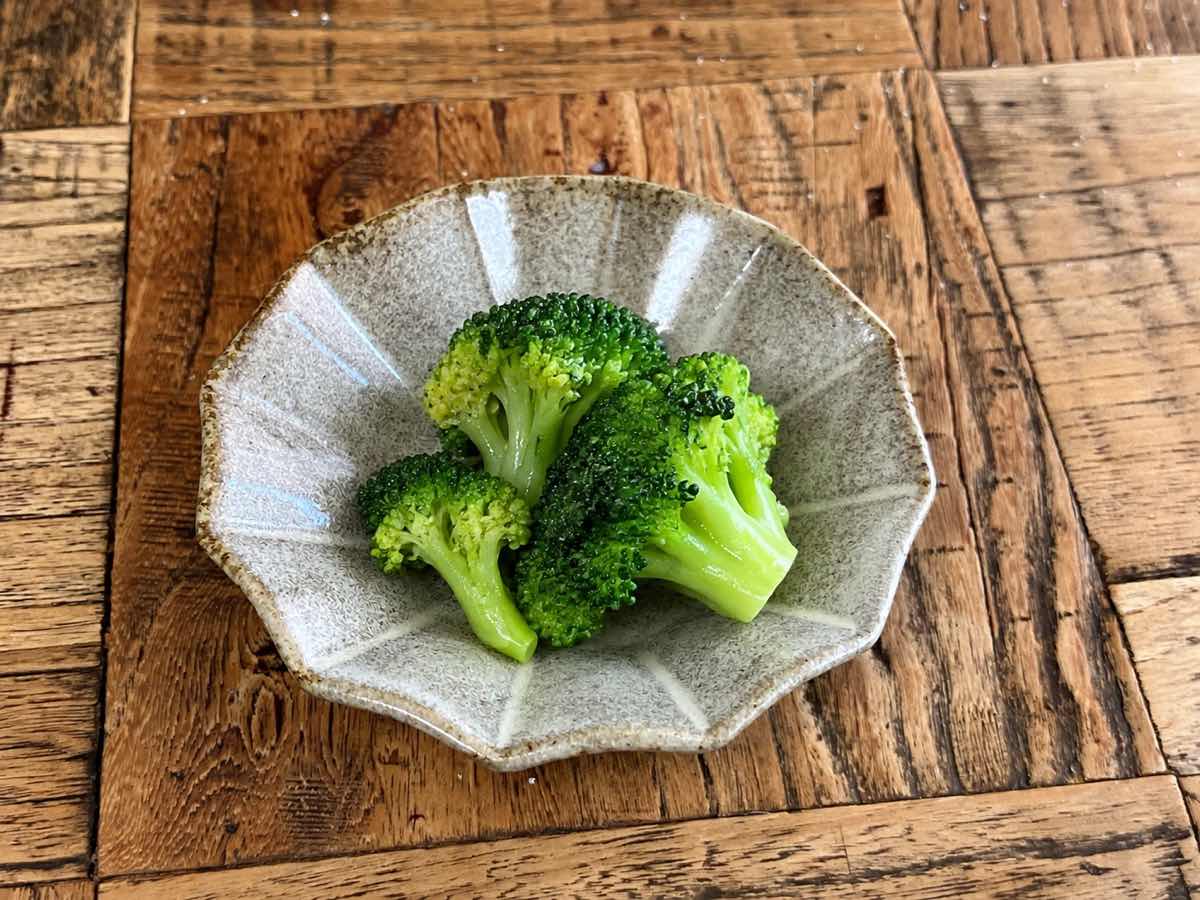 ブロッコリーの麺つゆあえ